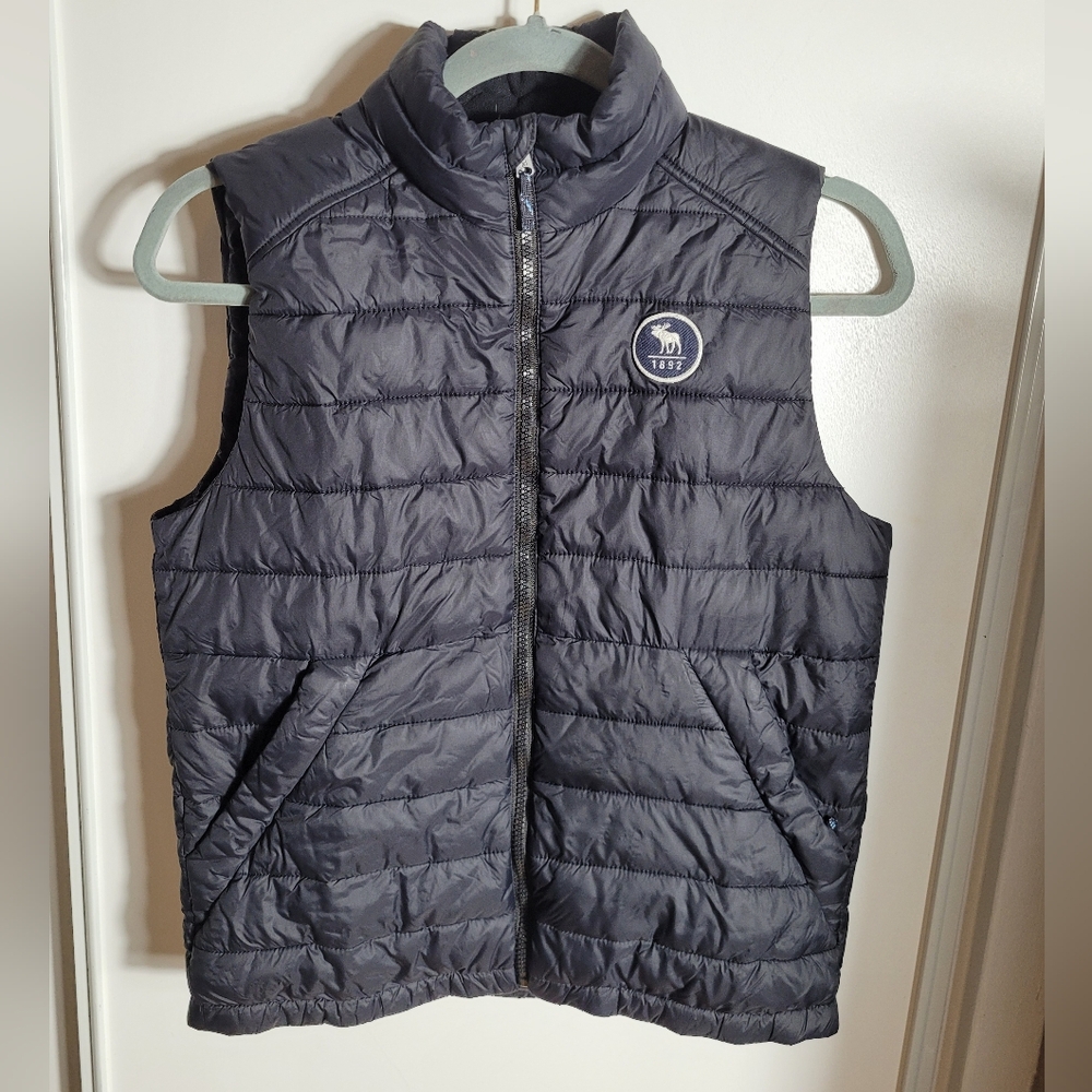 Abercrombie & Fitch Gray Puffer Vest for Kids